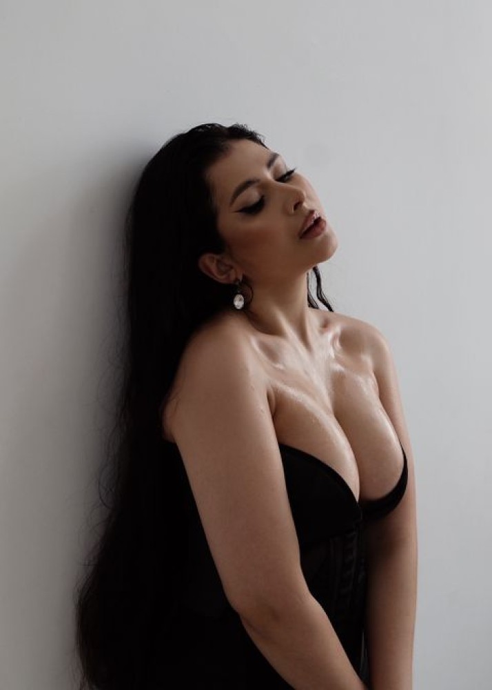 Индивидуалка Амина фото № 2 в городе Рощино