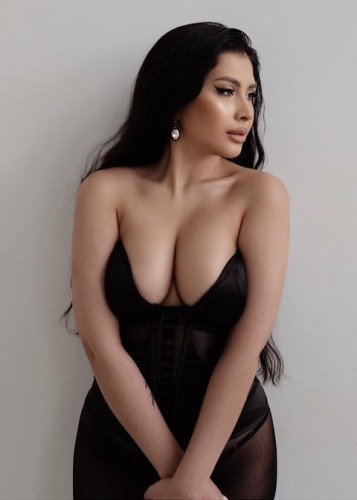 Амина, Г. Рощино