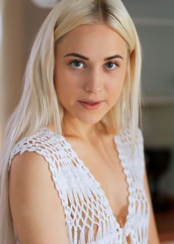 Диана, Г. Рощино